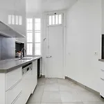 Elegant And Modern 3bd 6p - Eiffel Tower París