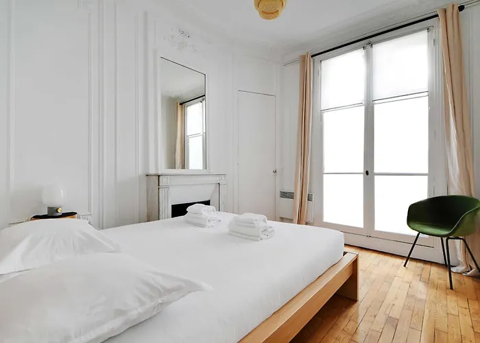 Elegant And Modern 3bd 6p - Eiffel Tower